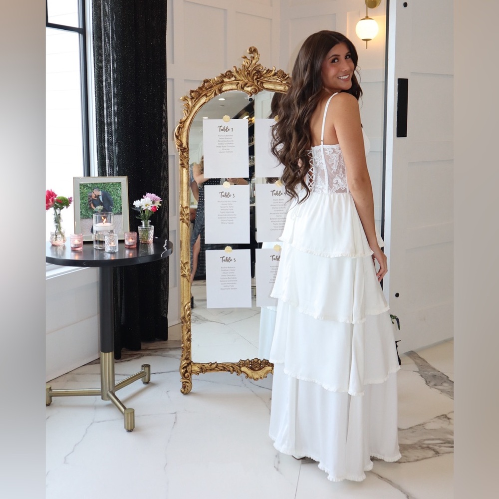 V. Chapman white Dakota dress size 4